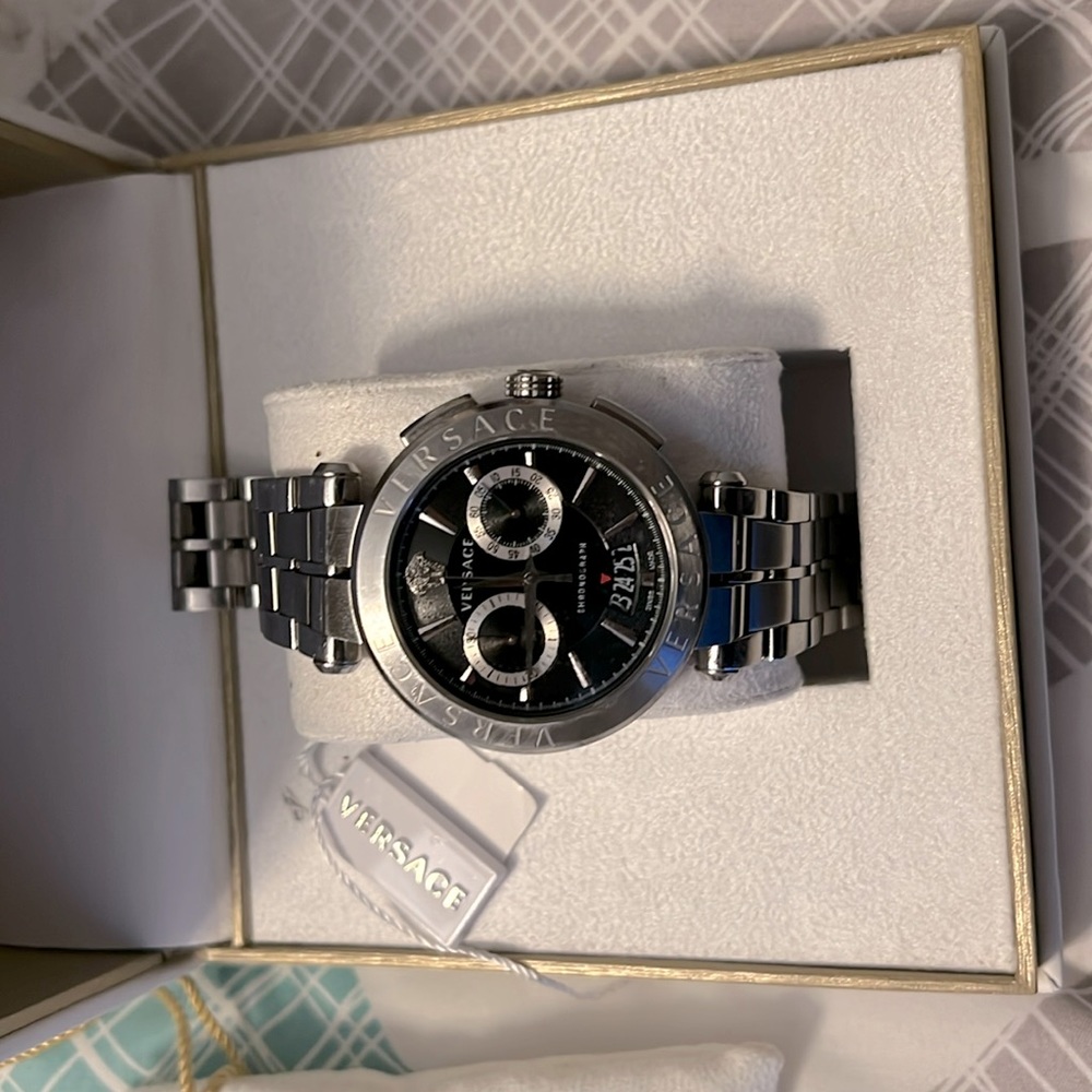 VERSACE chronograph sapphire crystal watch for men in EXCELLENT SHAPE!!